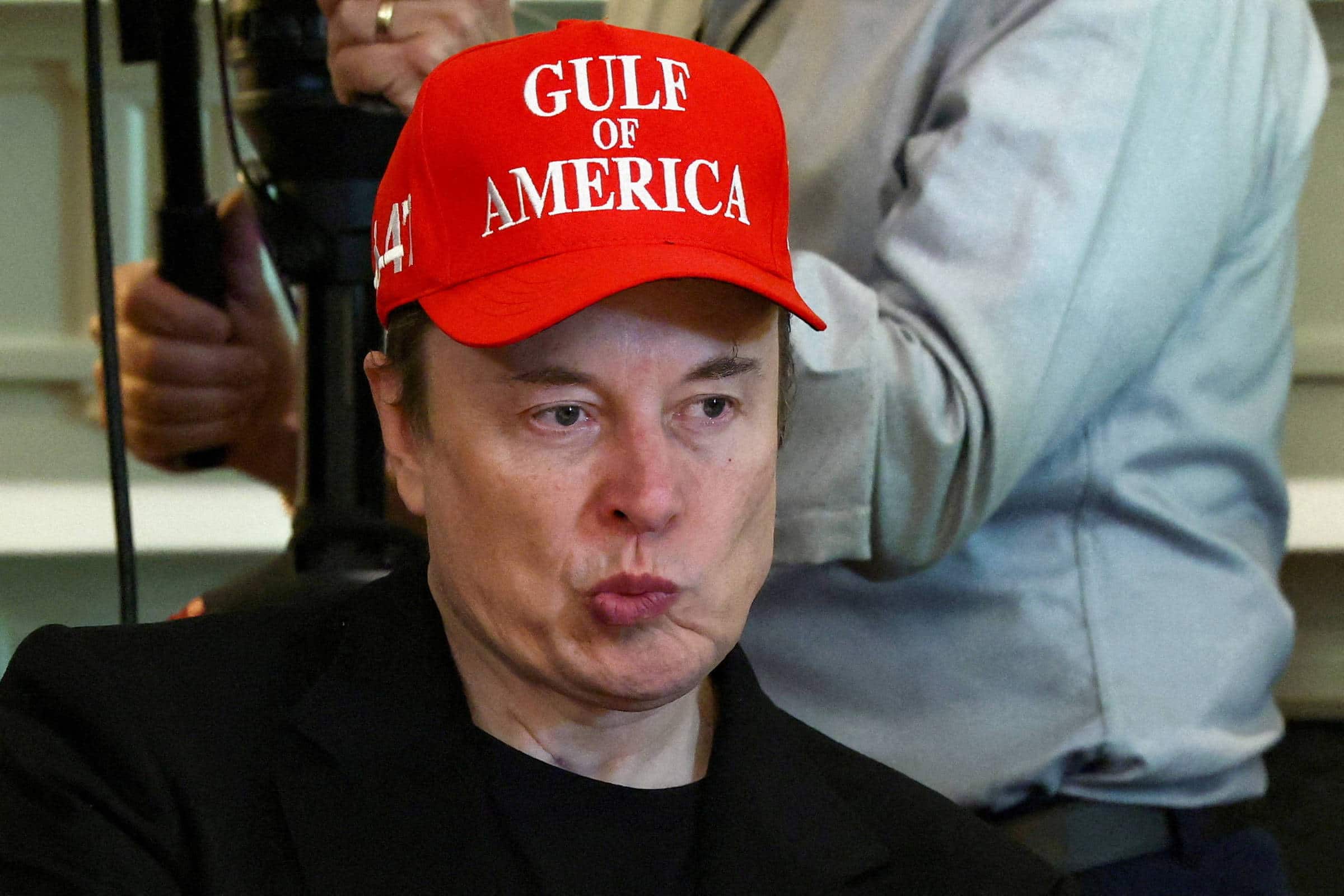 URGENTE: Tesla em Crise! Quem Será o Novo Gênio Substituto de Musk?