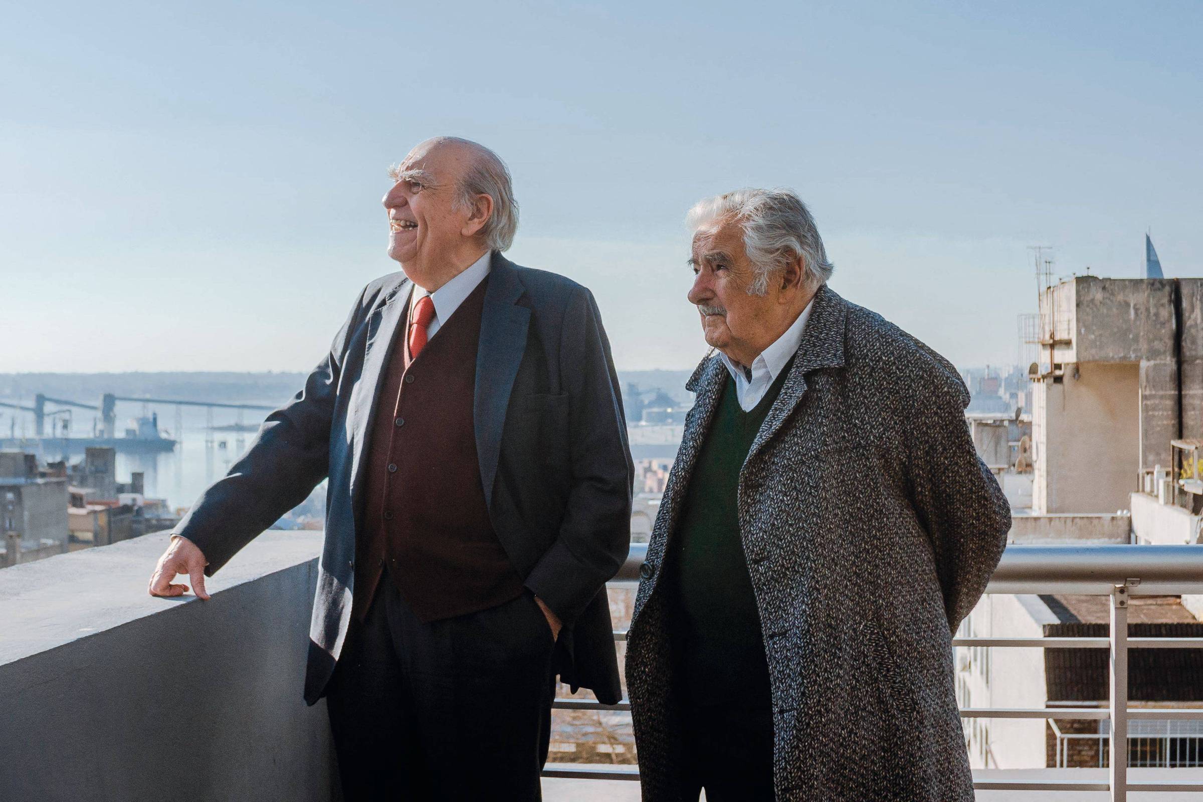 Urgente: Sanguinetti e Mujica em Busca da Unidade Nacional no Uruguai - O Futuro Está em Jogo!