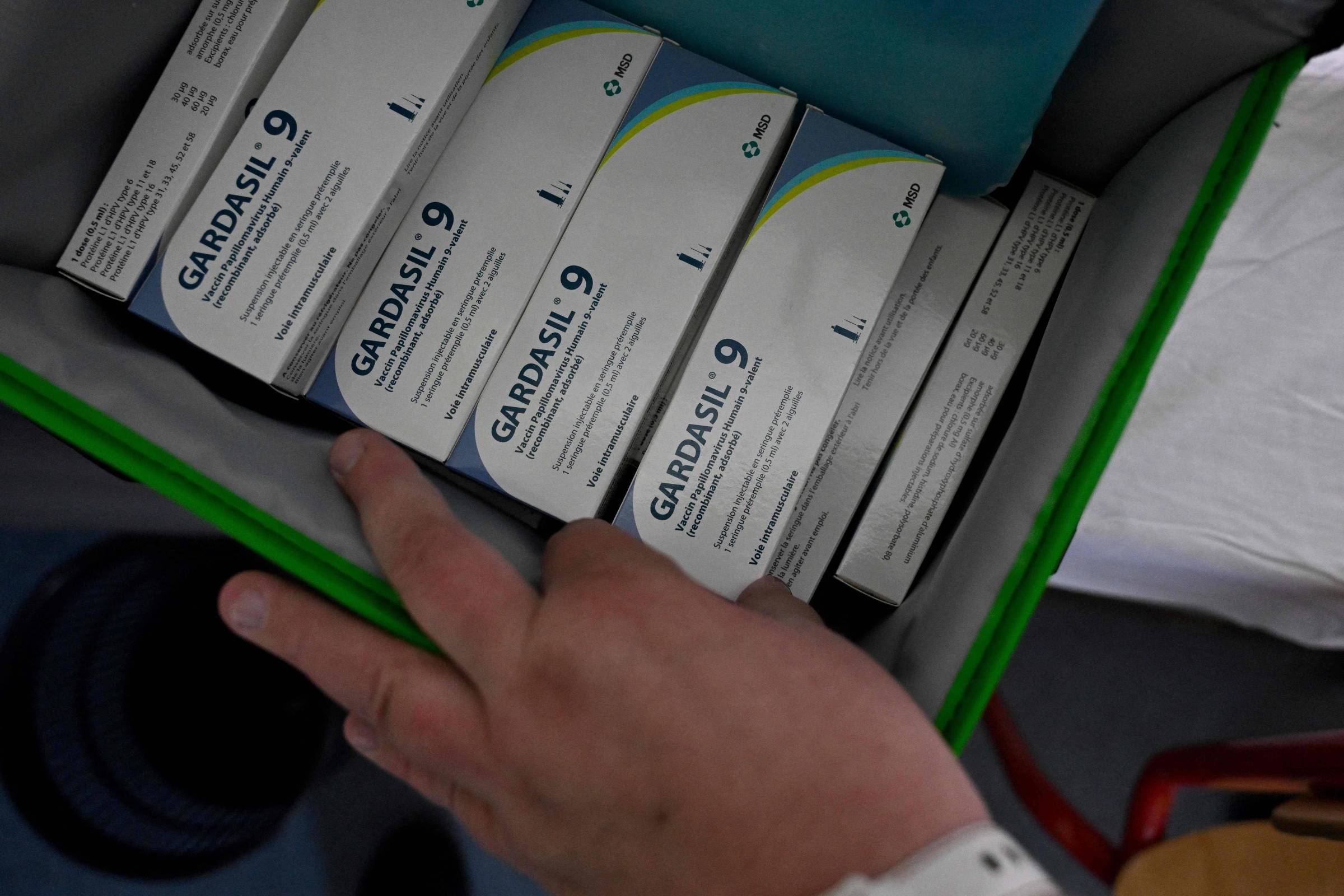 Vacina do SUS vs. Privada: A Verdade Choque Sobre o HPV Que Ninguém Está Contando!
