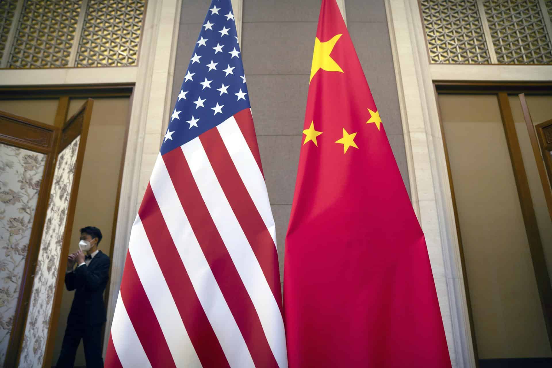 A Nova Guerra Fria: EUA e China em Conflito Explosivo que Pode Abalar o Planeta!