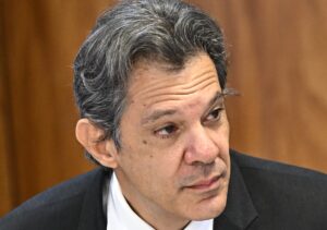 ALERTA! Fazenda Planeja Taxar Fintechs: Prepare-se para o Aumento Extremo nos Serviços e Créditos Online!