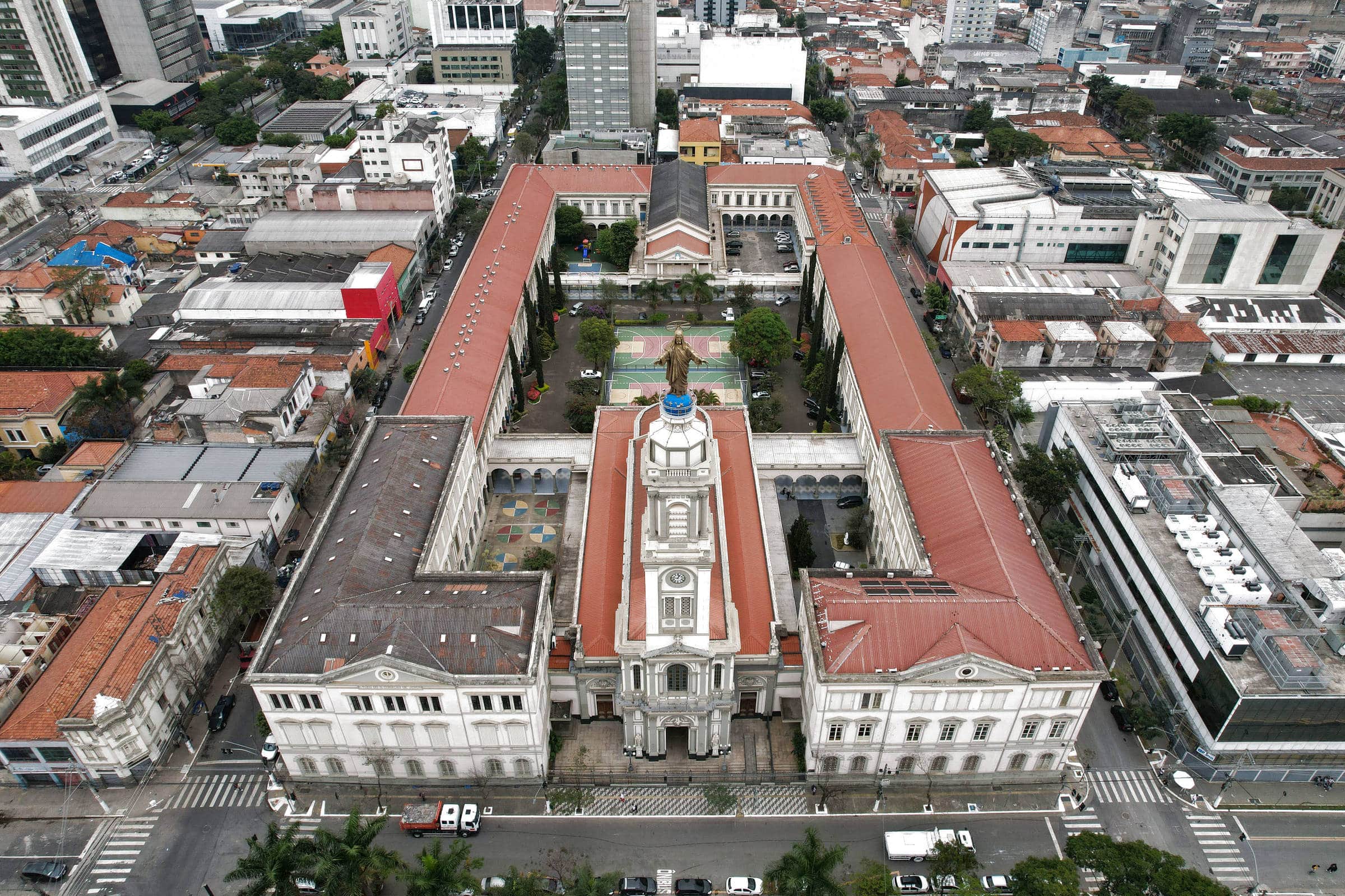 ALERTA: Prefeitura de SP Escandaliza ao Privatizar Primeiras Escolas!