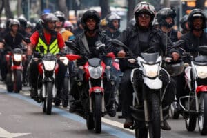 Alerta! Renda dos Trabalhadores de Apps Despenca no Brasil!