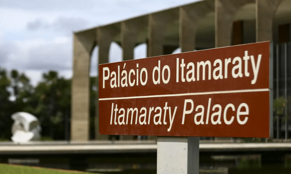 Brasil FERVENDO: Condenações Explosivas contra os Poderosos EUA e Israel no Irã!