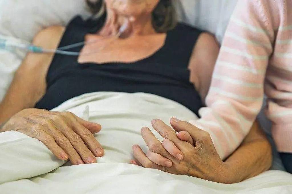 Chocante Decisão: Parlamentares Britânicos Liberam Morte Assistida!