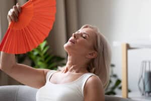 Chocante Revelação: Novo Remédio Não Hormonal Promete Aliviar Sintomas da Menopausa!