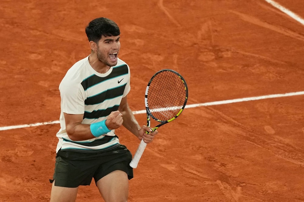 Choque em Roland Garros: Alcaraz Herda Vaga na Final com Abandono Surpreendente de Musetti!