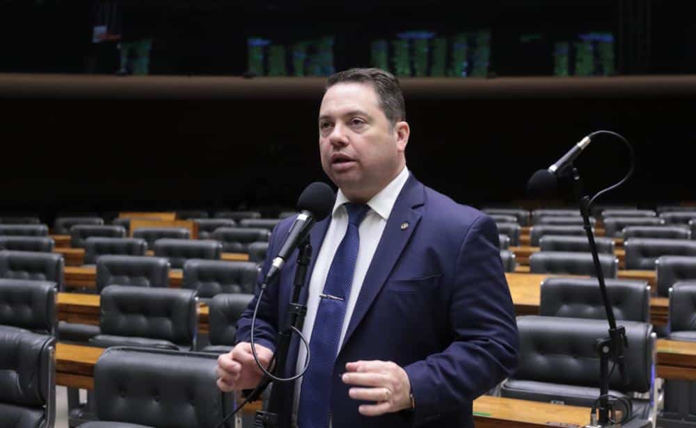 Choque no Setor! Deputado Alerta: Governo Ataca Produtores com Nova Taxa em LCAs e LCIs!