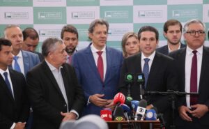 Congresso e Haddad Em Reunião Tensa: Decisão Crítica Sobre IOF Pode Mudar Tudo!