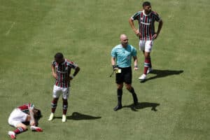 Desastre Canarinho: Quarteto Brasileiro Perde a Magia na Copa!