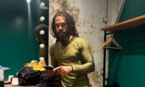Escândalo! Duo de Rap Britânico Faz Multidão Exigir 'Morte' às Forças de Israel!