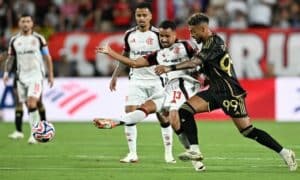 Flamengo Arranca Empate No Último Minuto e Termina Mundial Invicto!