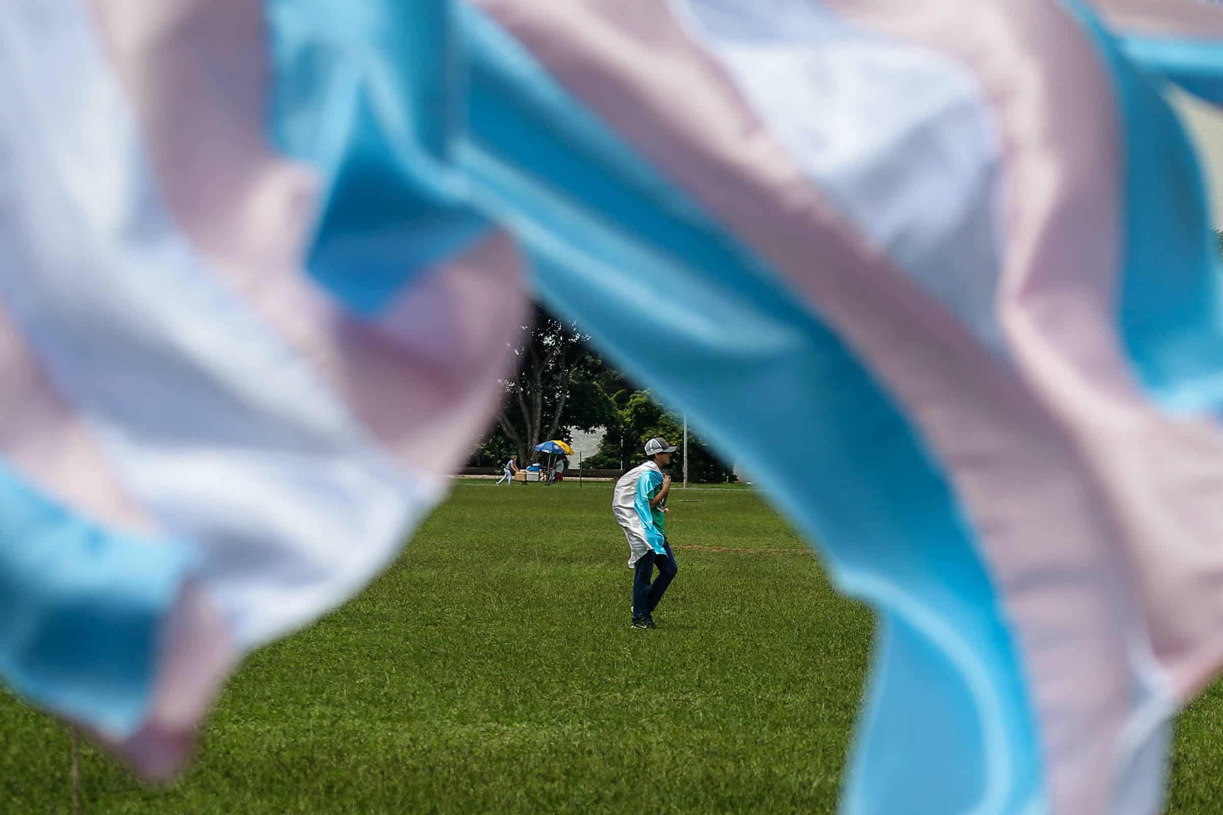 Governo SONEGA POLÍTICA TRANS: Projetos Jogados no Lixo Após Duas Apresentações!