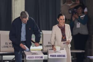 JUSTIÇA EM CHEQUES! O PERIGO DE NÃO ELEGER NOSSOS JUÍZES!