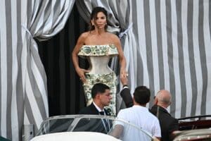 Lauren Sanchéz Desvenda Vestido Dourado de Noiva: Casamento de Luxo com Jeff Bezos em Veneza!