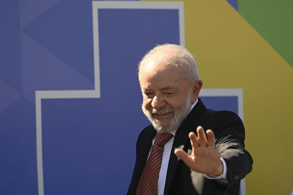 Lula Ataca Trump e Promete: ‘Se eu Tiver Estilo, Extrema Direita Nunca Mais!’