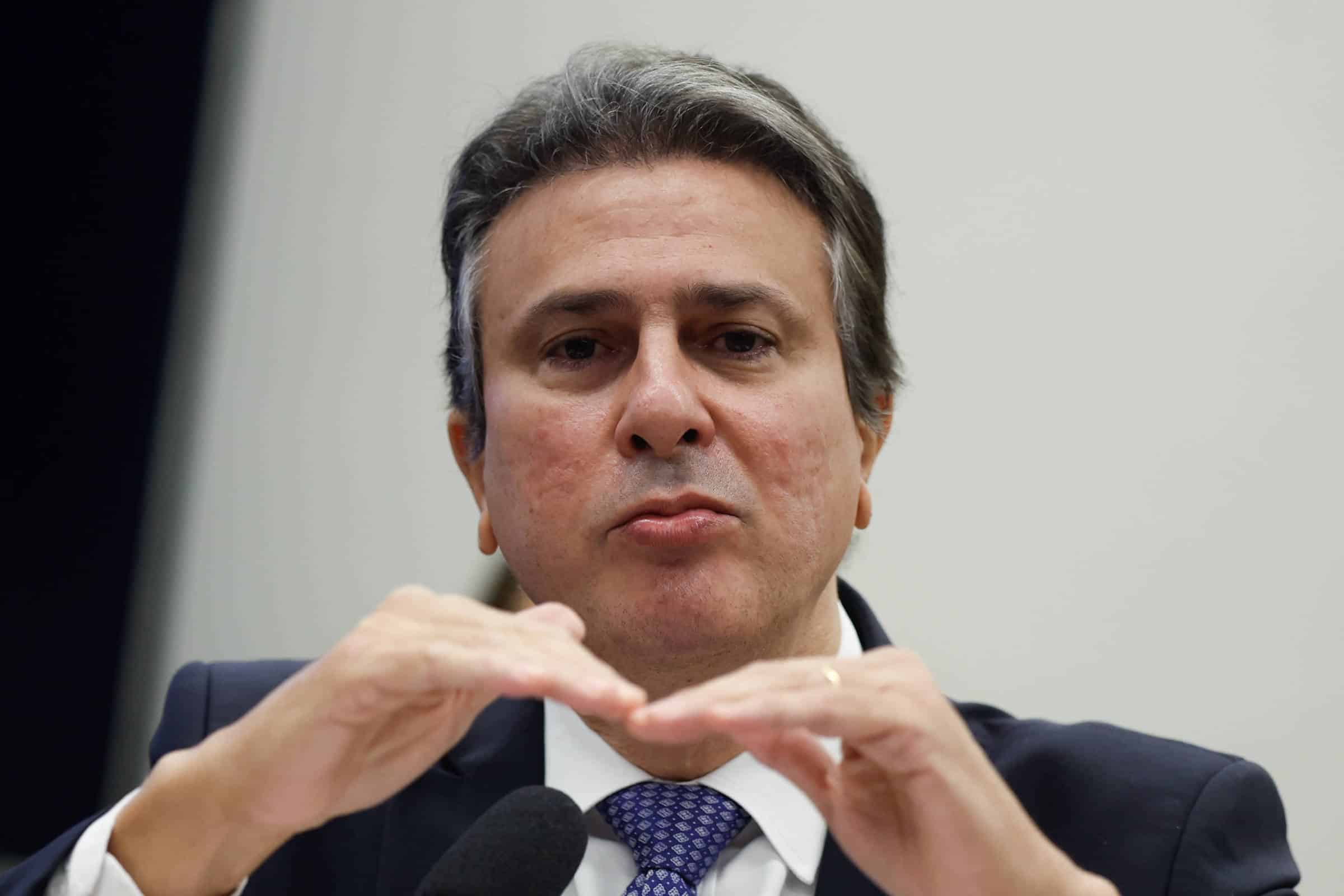 Ministro da Educação em Alerta: Mudanças IMPACTANTES à Vista no Fundeb!