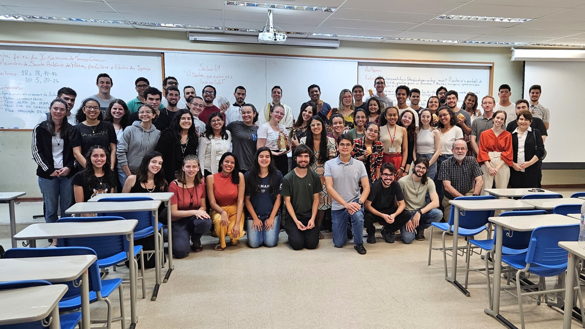 Missas Proibidas? Universidades Públicas Abrigam Celebrações Religiosas em Ascensão!