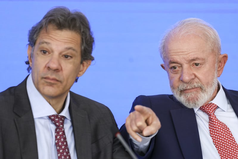 PT e Lula Disparam Guerra Contra os Bilionários: A Taxação dos Ricos em Foco!