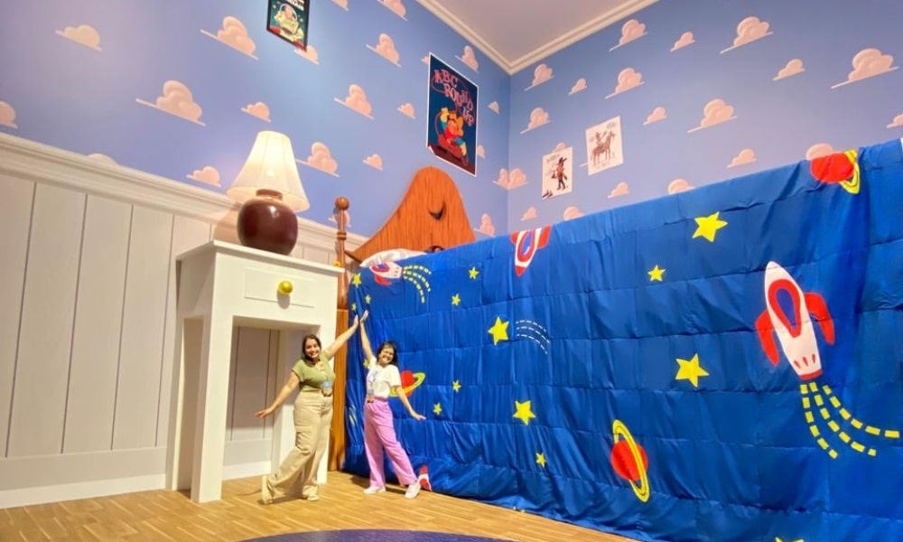 Pixar Explode em SP: Cenários Secretos de 'Lucca' a 'Toy Story' Revelados!