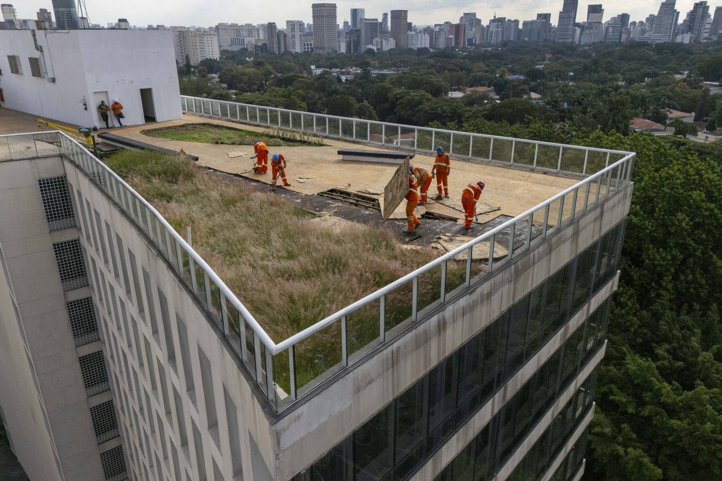 Revolução Imobiliária: Seu Imóvel Pode Valer Menos por Falta de Energia!