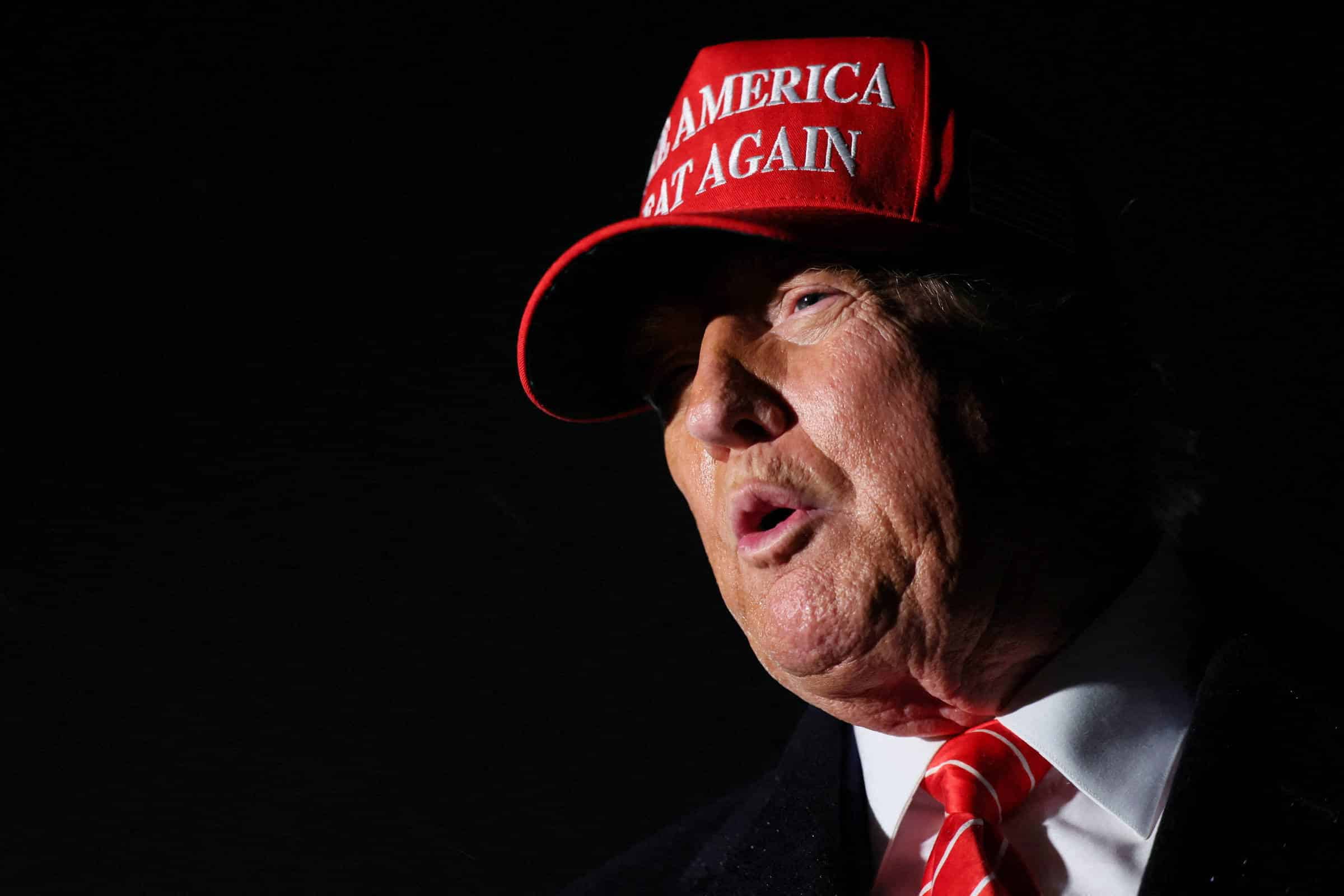 Trump e CEOs: O Grande Jogo da Bolsa que Pode Abalar o Mundo em 2025!