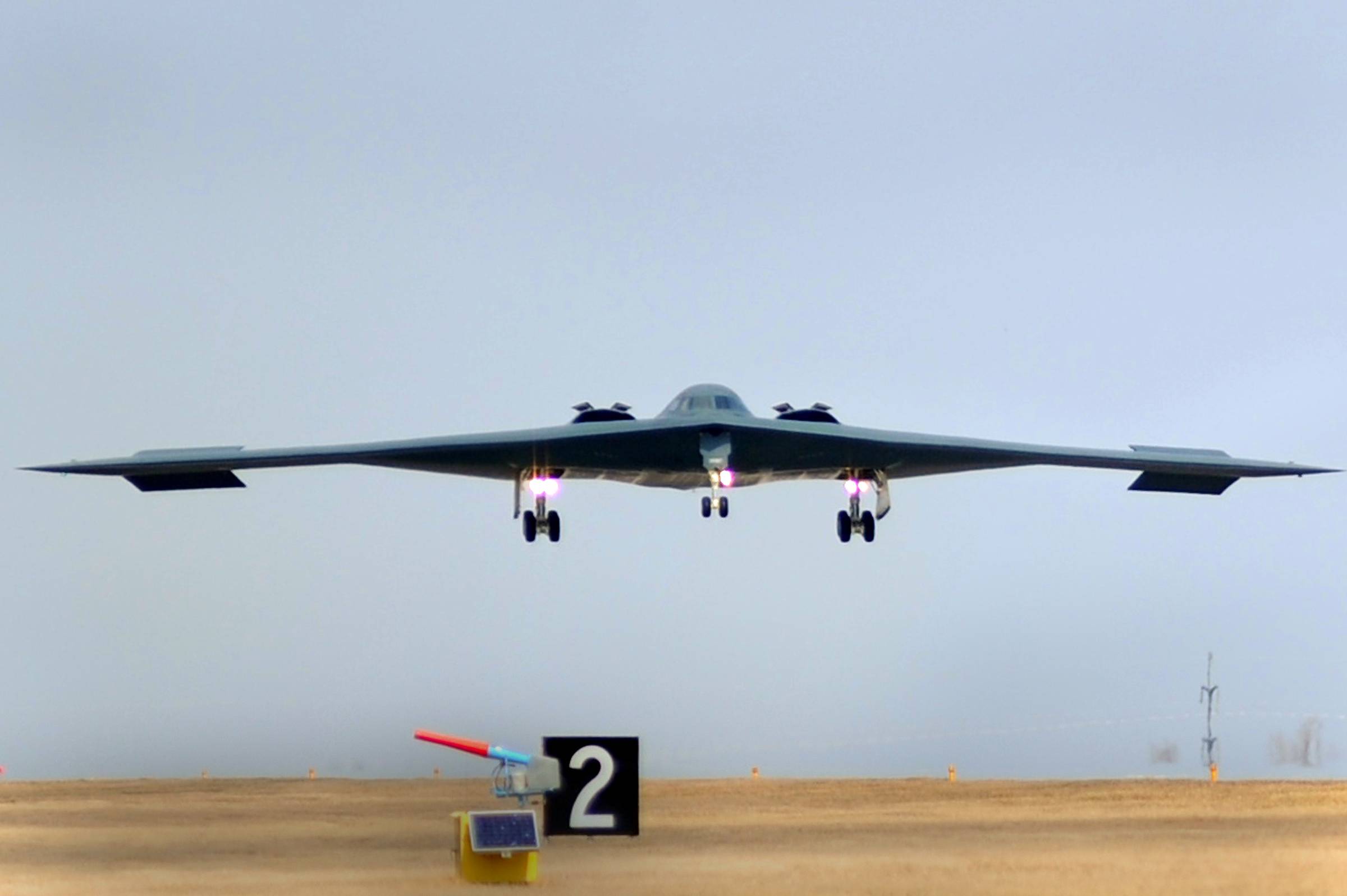 URGENTE: Aviões Americanos Prontos para Desatar o Caos com Superbombas no Irã!