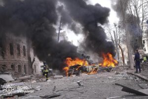 Ucrânia Acusa Kremlin de Tramar Explosões Devastadoras em Pontes Russas!