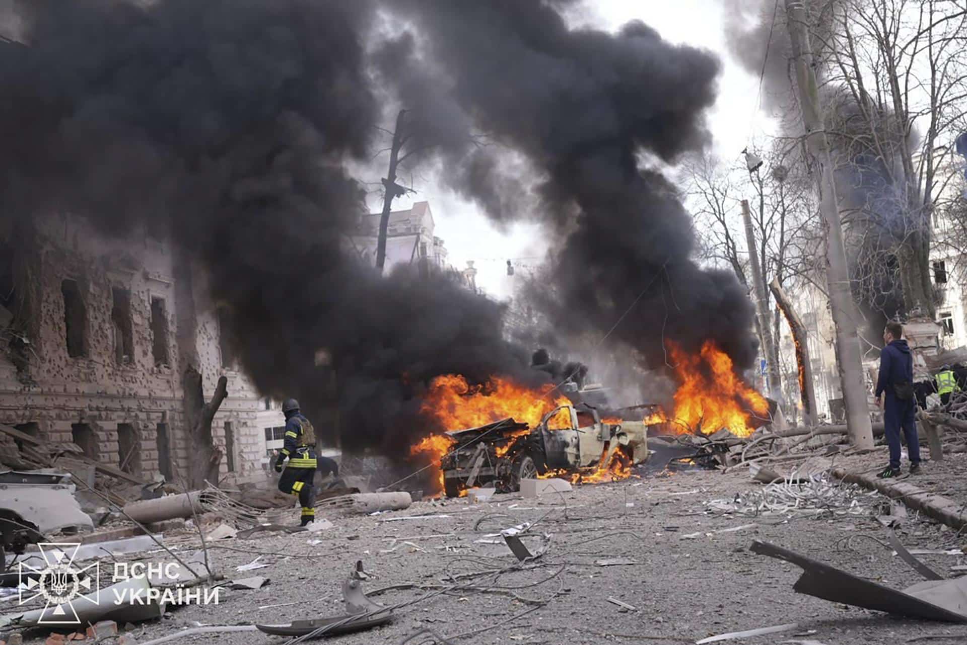 Ucrânia Acusa Kremlin de Tramar Explosões Devastadoras em Pontes Russas!
