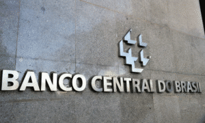 ALERTA TOTAL: Banco Central BARRA TRÊS Bancos do Pix!
