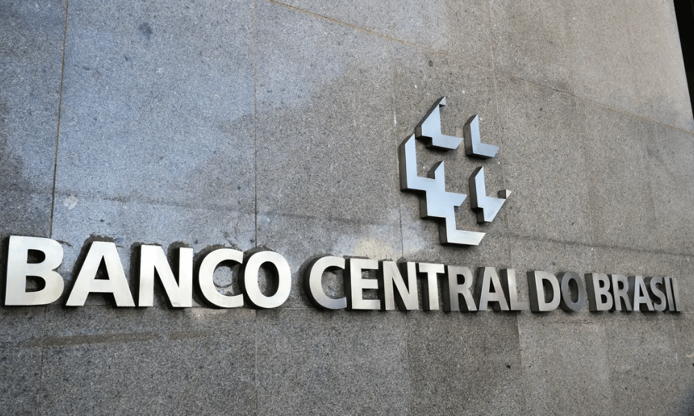 ALERTA TOTAL: Banco Central BARRA TRÊS Bancos do Pix!