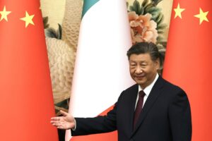Alerta Máximo: China Infiltra Pendrives Espiões em Território Europeu!