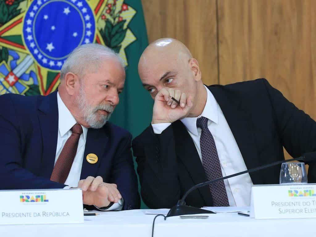 CHOQUE! Lula DEFENDE Moraes e AFIRMA que Sanção é INACEITÁVEL!
