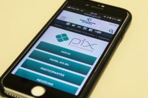 Caos no Pix! Banco Central Fecha Três Bancos Após Ataque Hacker Surpreendente!