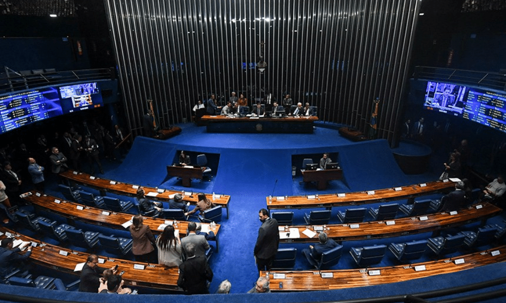 Caos no Senado: PEC dos Precatórios Aprovada em Primeira Turma - O Que Esperar Agora?