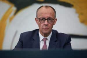 Chanceler Alemão Sob Fogo: Pressão Explosiva para Cortar Relações com Israel!