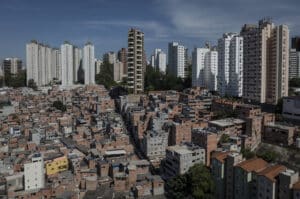 DESVENDADO! A VERDADE CHOCANTE: LULA NÃO É O CULPADO DOS RICOS E POBRES!