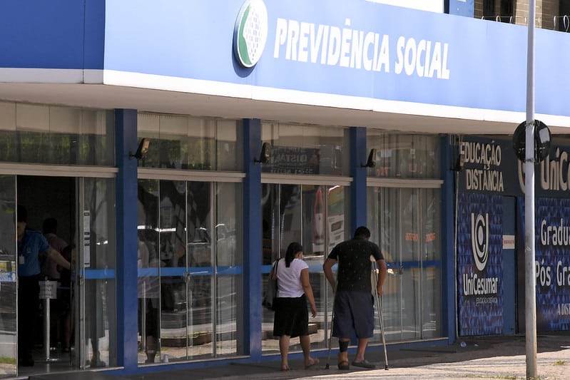 Escândalo Bilionário: Fraude no INSS Escapa da Justiça e Ninguém é Punido!