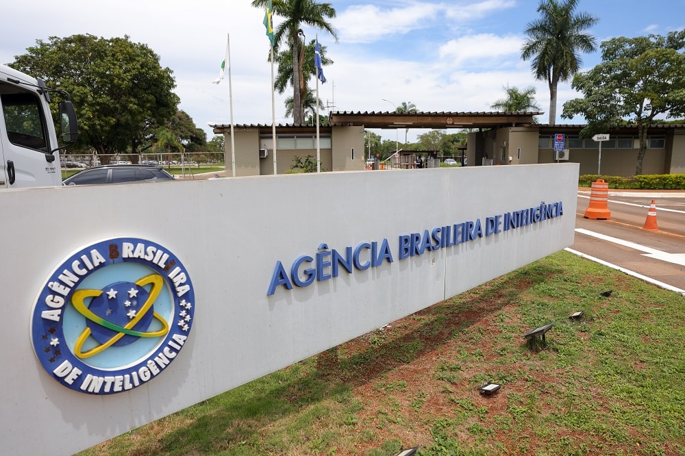 Escândalo na PF: Agente Réu do ‘Núcleo da Desinformação’ Revela Que Nunca Falaram com Bolsonaro!