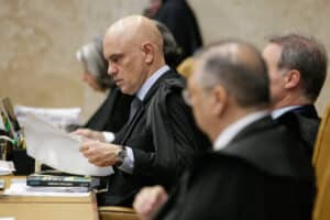 Moraes EXIGE AÇÃO URGENTE da PGR após LIBERTAÇÃO CHOCANTE de réu do 8/1!