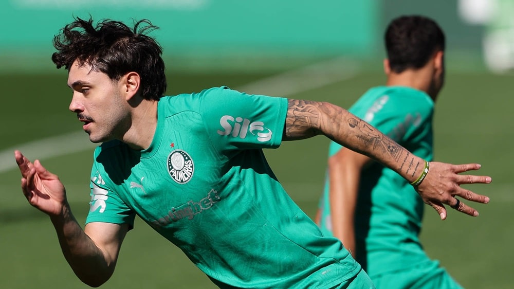 Palmeiras Se Prepara para Batalha Épica: Maurício Lava o Egito e Clama Pela Força da Torcida!