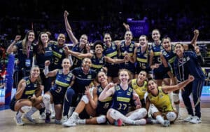 Seleção Brasileira de Vôlei Feminino ARRASA e DESTRÓI a Bulgária na VNL!