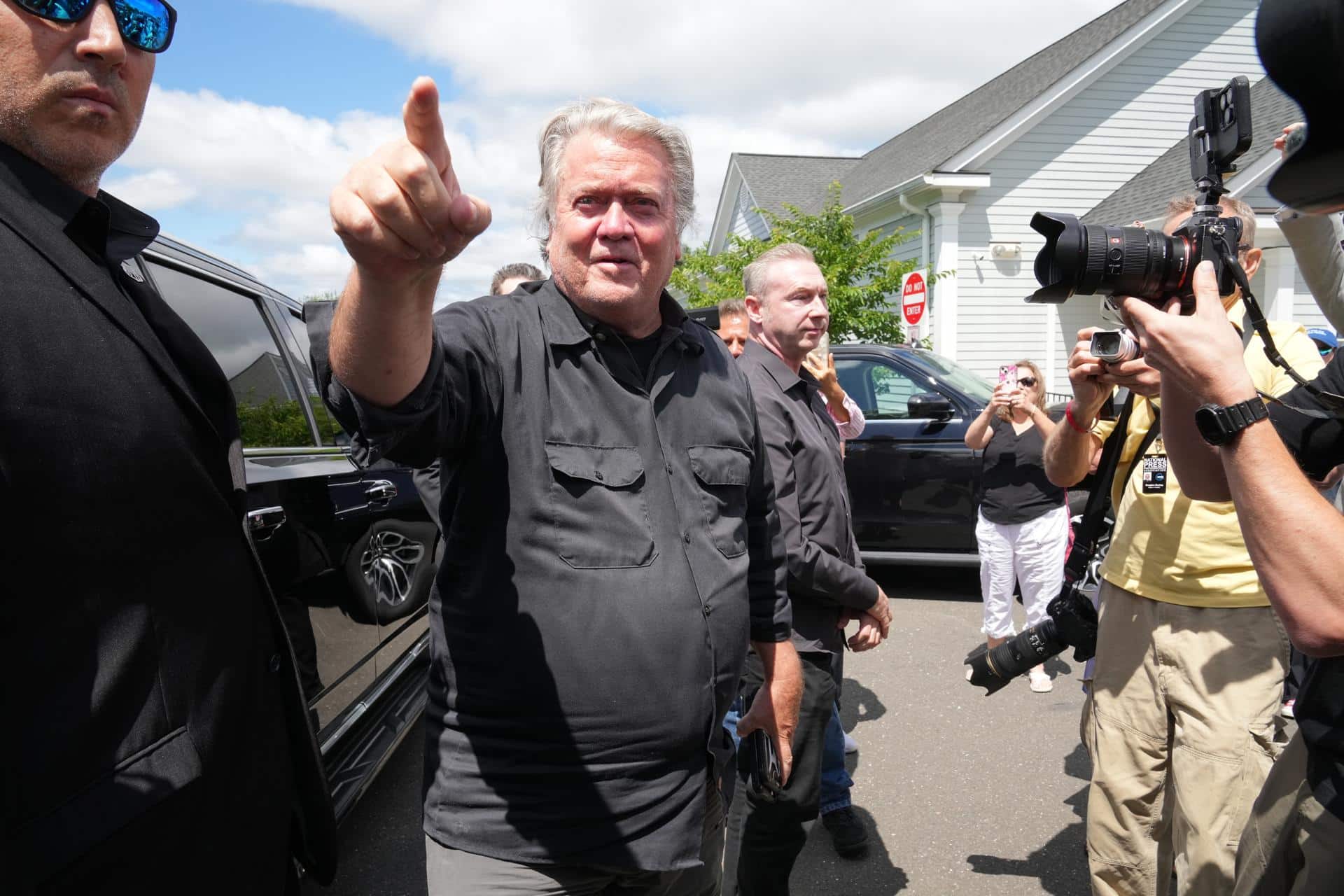 Steve Bannon: O Ex-Genro de Trump que Alinha as Forças com Bolsonaro!