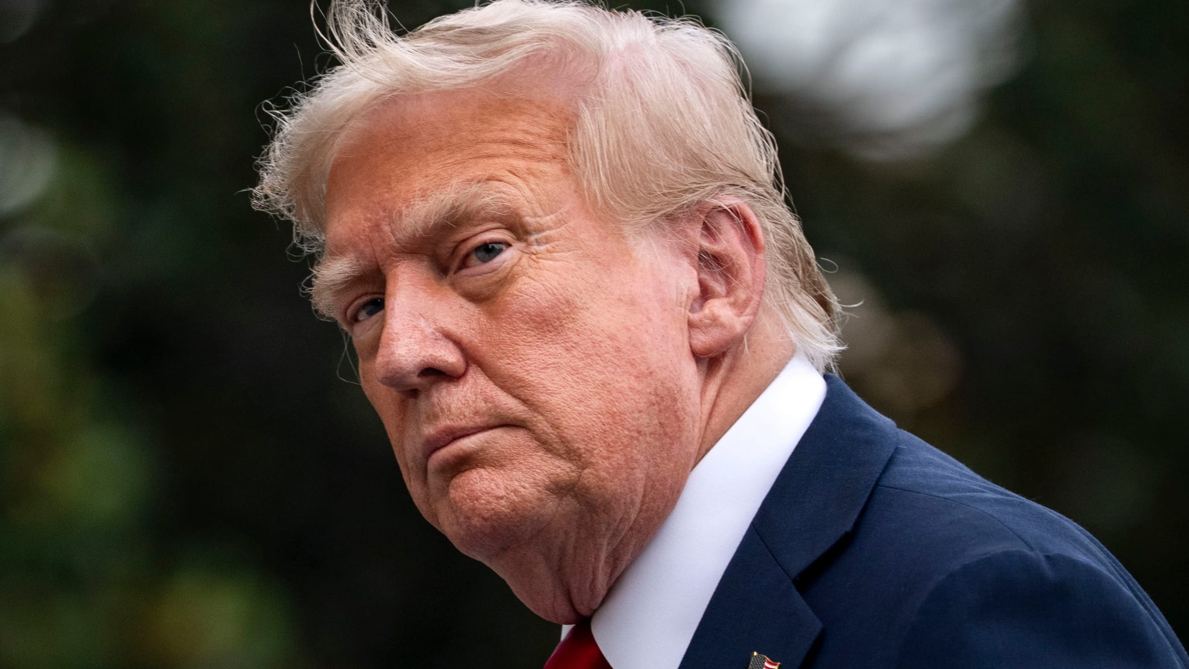 Tarifaço de Trump: ALERTA Vermelho para o Brasil!