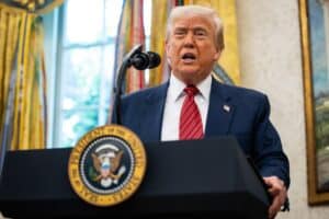 Trump Declara Guerra ao Wall Street Journal e Rupert Murdoch por Revelações Bombásticas sobre Epstein!