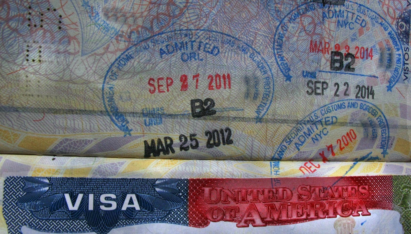 URGENTE: EUA IMPOEM TAXA EXTRA DE US$ 250 PARA VISTO! DESCUBRA O QUE ISSO SIGNIFICA!