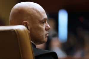 URGENTE: Visto de Moraes e Seus Aliados REVOCADO! O Golpe de Trump Agita os Tribunais!