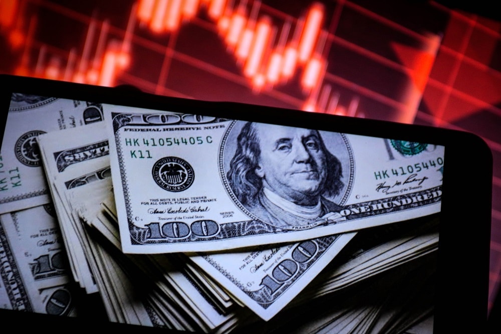 ALERTA TOTAL: Dólar explode para R$ 5,41 enquanto Ibovespa despenca em queda livre!