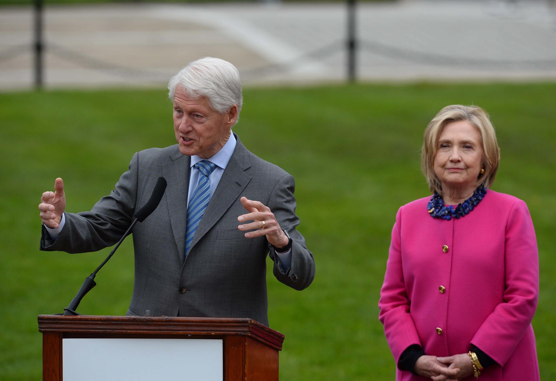 BOMBÁSTICO! Câmara dos EUA Convoca Bill e Hillary Clinton para Depoimento no Escândalo Epstein!