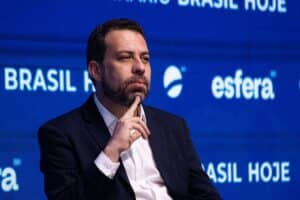 Boulos Lança Alerta: Cassar Eduardo Bolsonaro é a Última Chance para Salvar a Moral do Congresso!